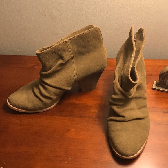 SPLENDID Reseda Genuine Suede Slouch Heeled Booties